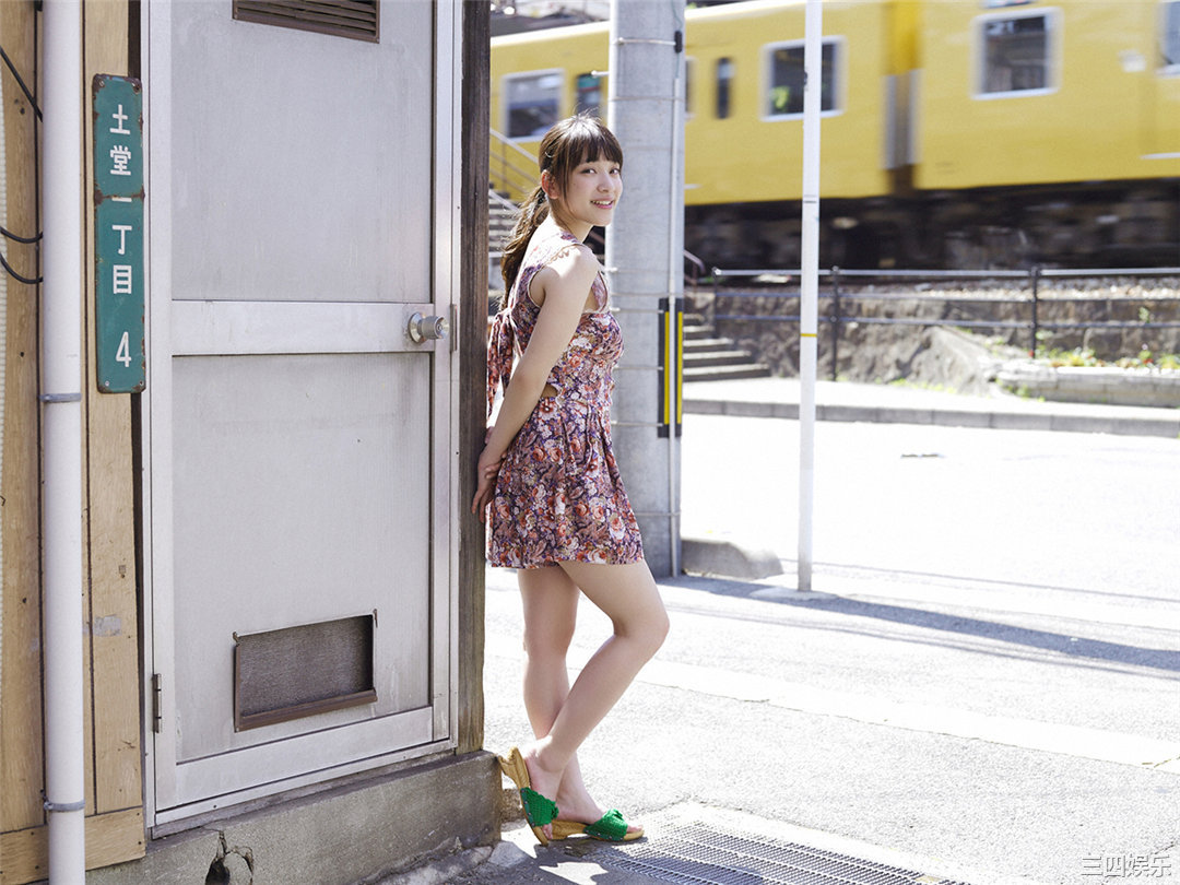 都丸纱也华写真集《[WPB-net] No.184 夏の扉をあけて》高清全本