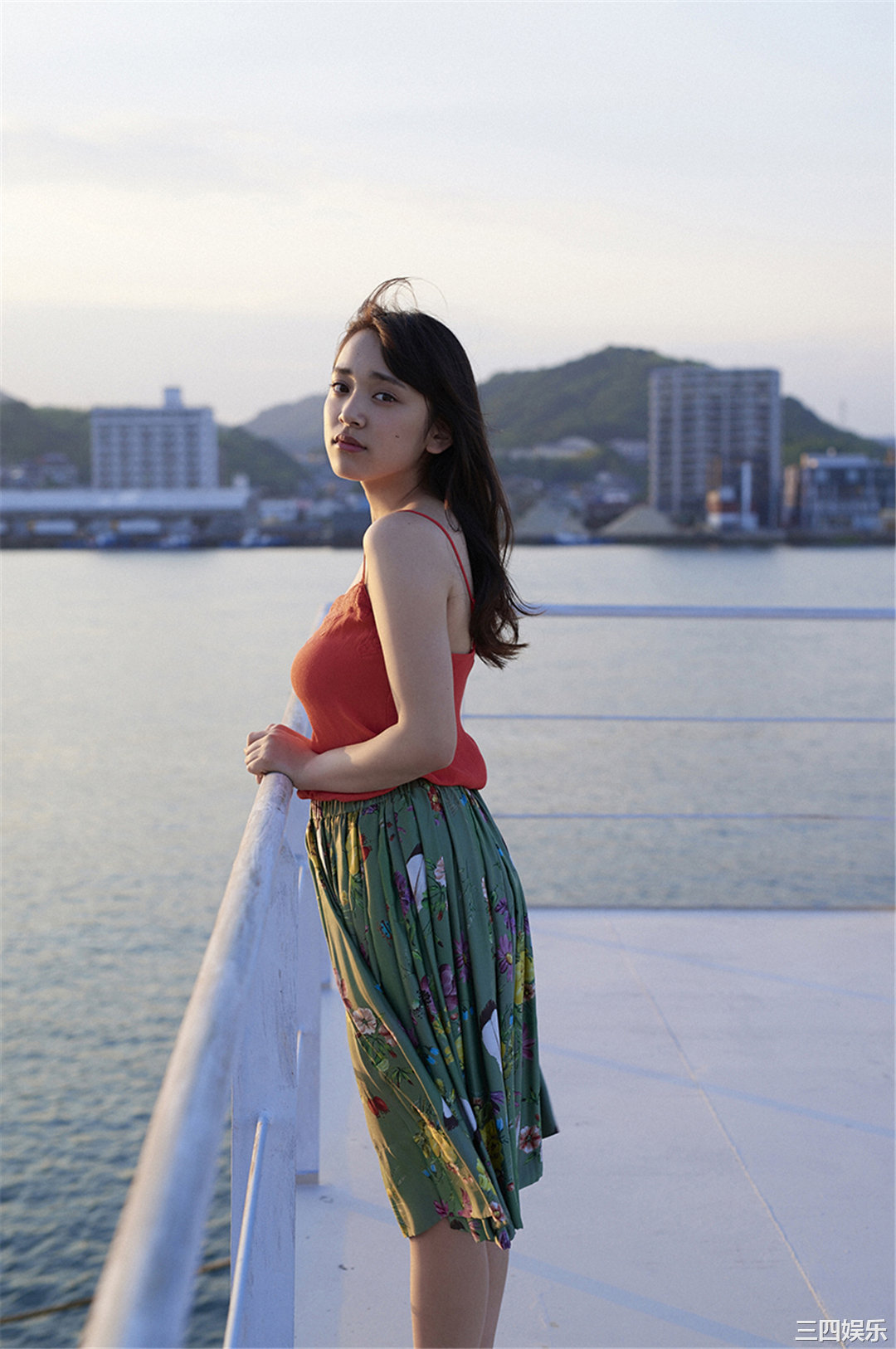 都丸纱也华写真集《[WPB-net] No.184 夏の扉をあけて》高清全本