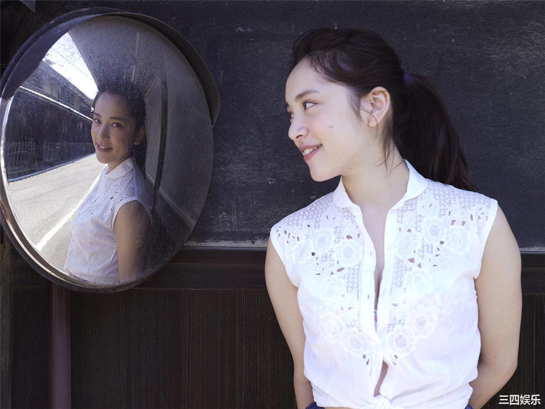 都丸纱也华写真集《[WPB-net] No.184 夏の扉をあけて》高清全本