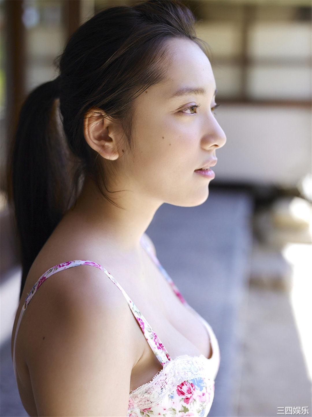 都丸纱也华写真集《[WPB-net] No.184 夏の扉をあけて》高清全本