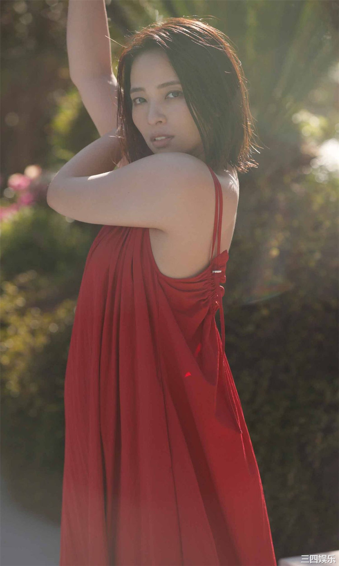 水崎绫女写真集《最後の恋》普清全本