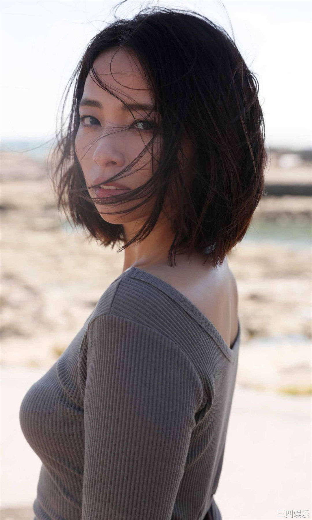 水崎绫女写真集《最後の恋》普清全本