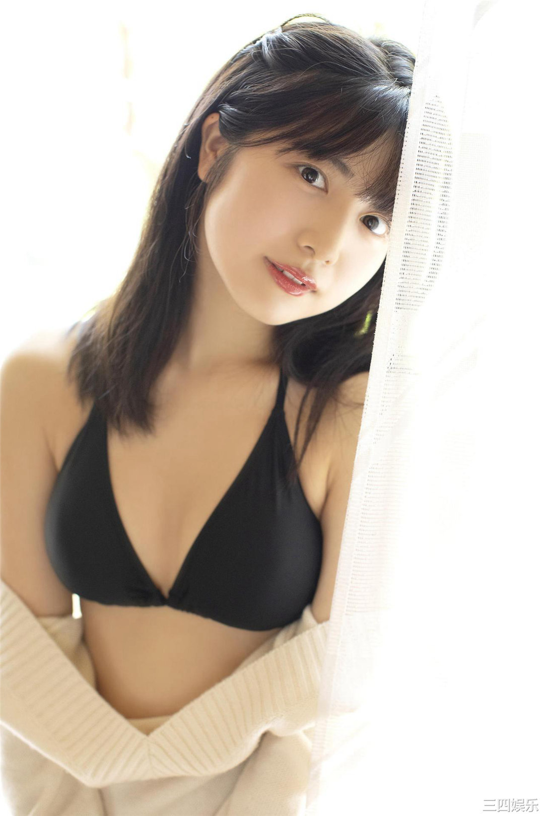 吉田莉樱写真集《Clear》高清全本
