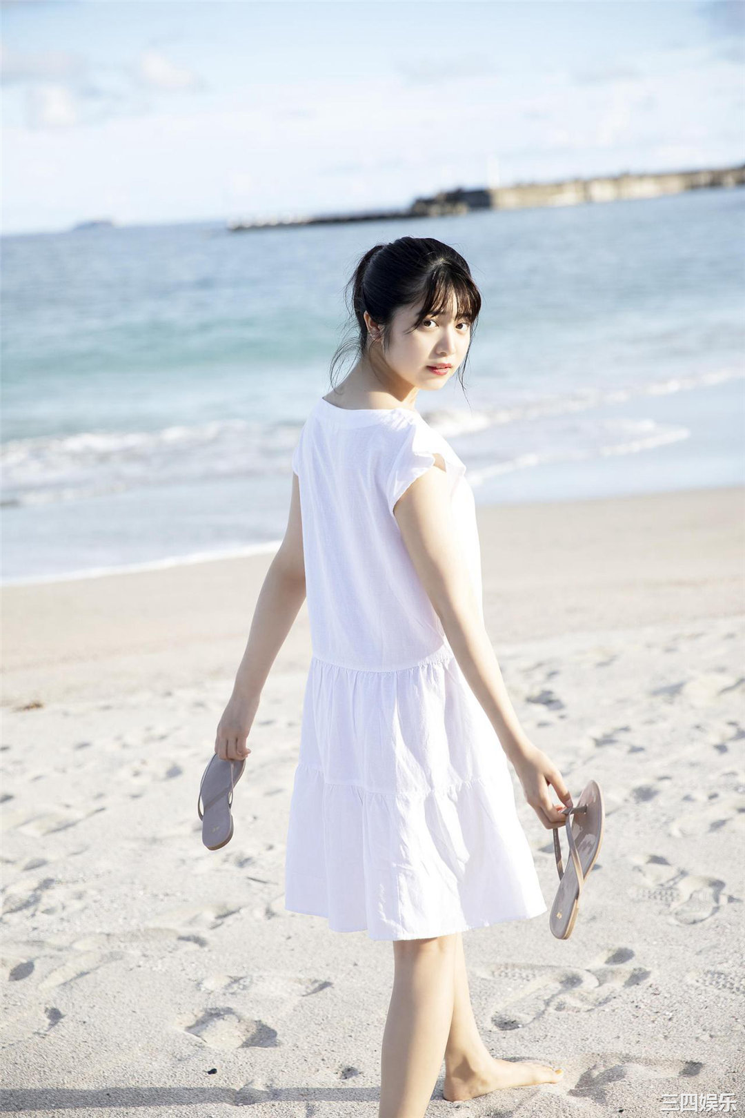 吉田莉樱写真集《Clear》高清全本