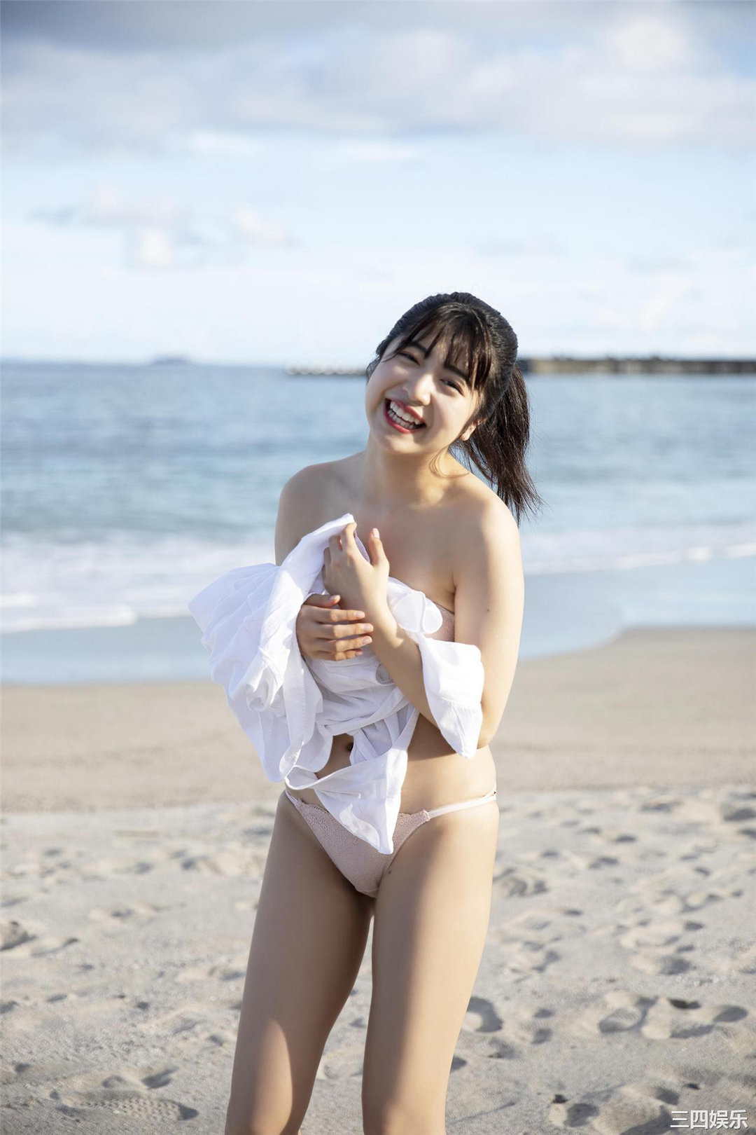 吉田莉樱写真集《Clear》高清全本
