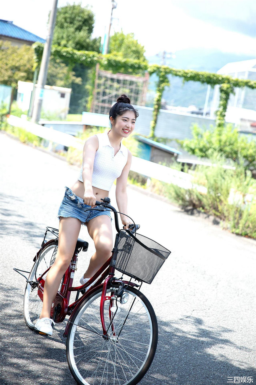 吉田莉樱写真集《Clear》高清全本