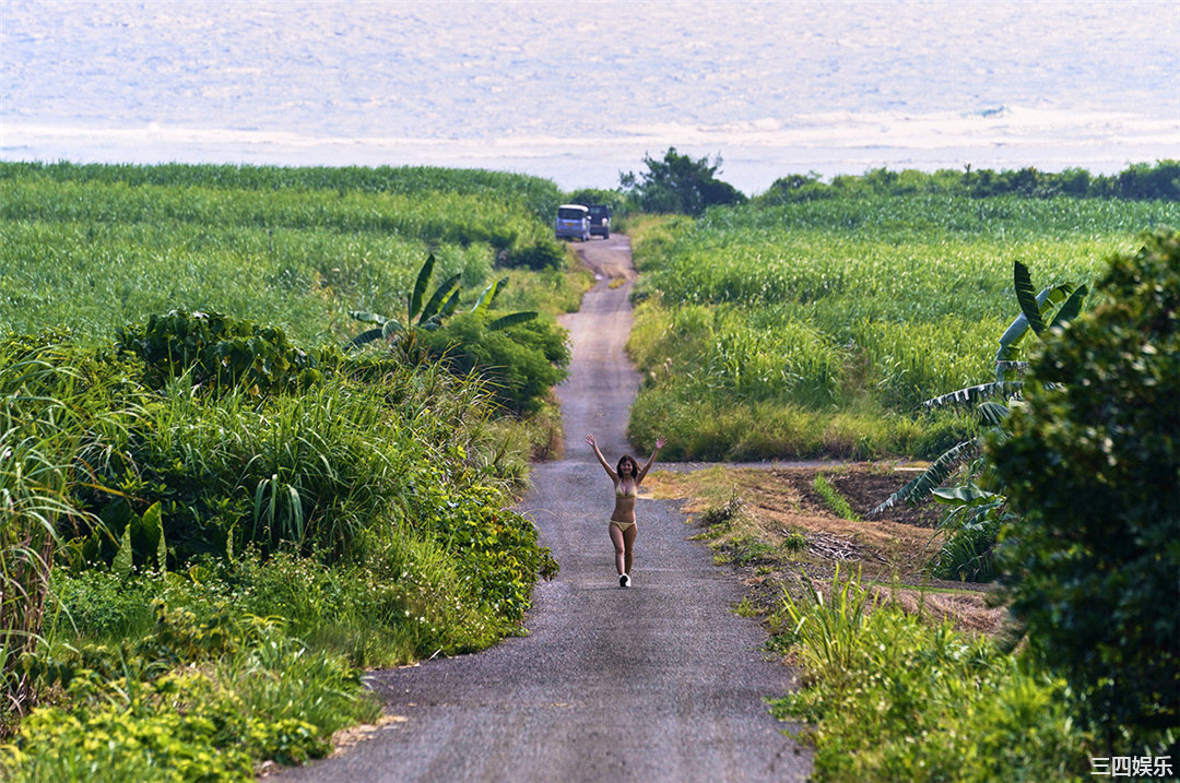 浅仓唯写真集《[WPB-net]  かわいいの神様》高清全本