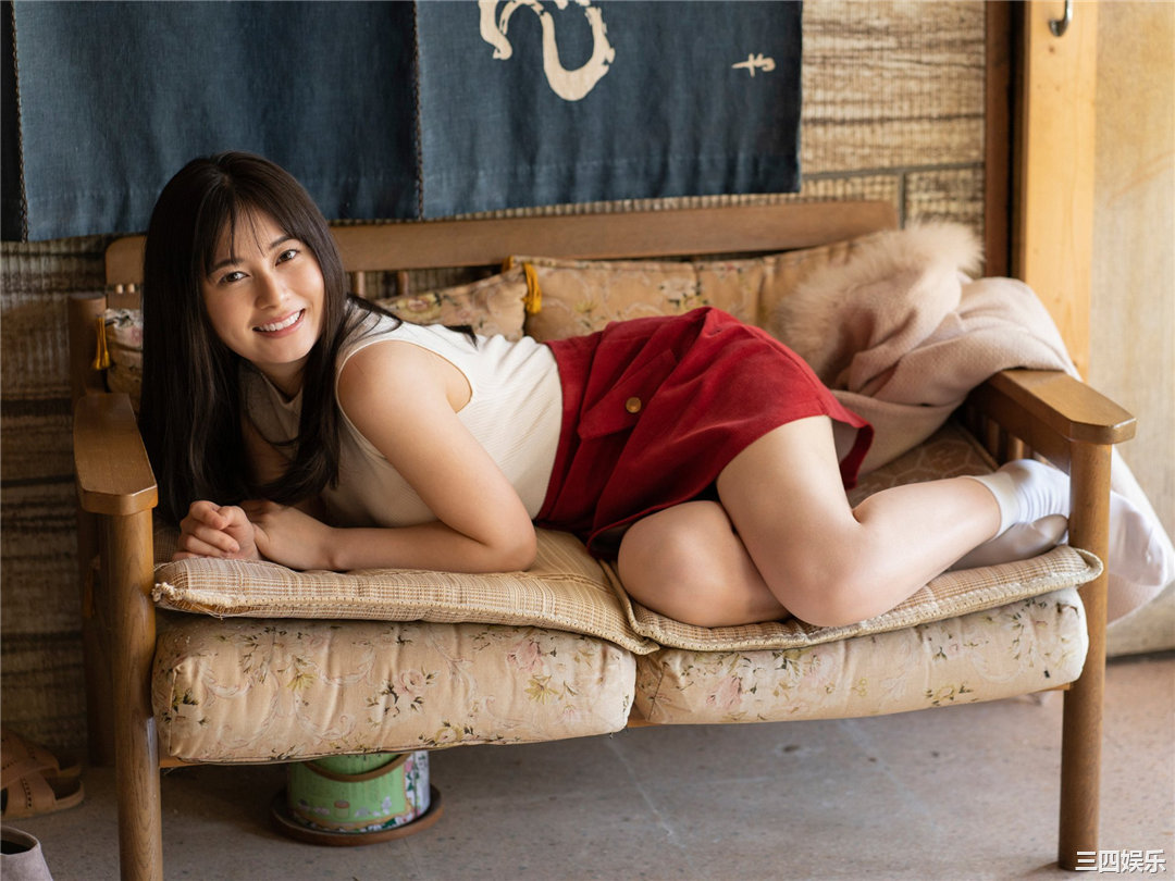 大久保樱子写真集《戦隊ヒロインと温泉旅行》高清全本