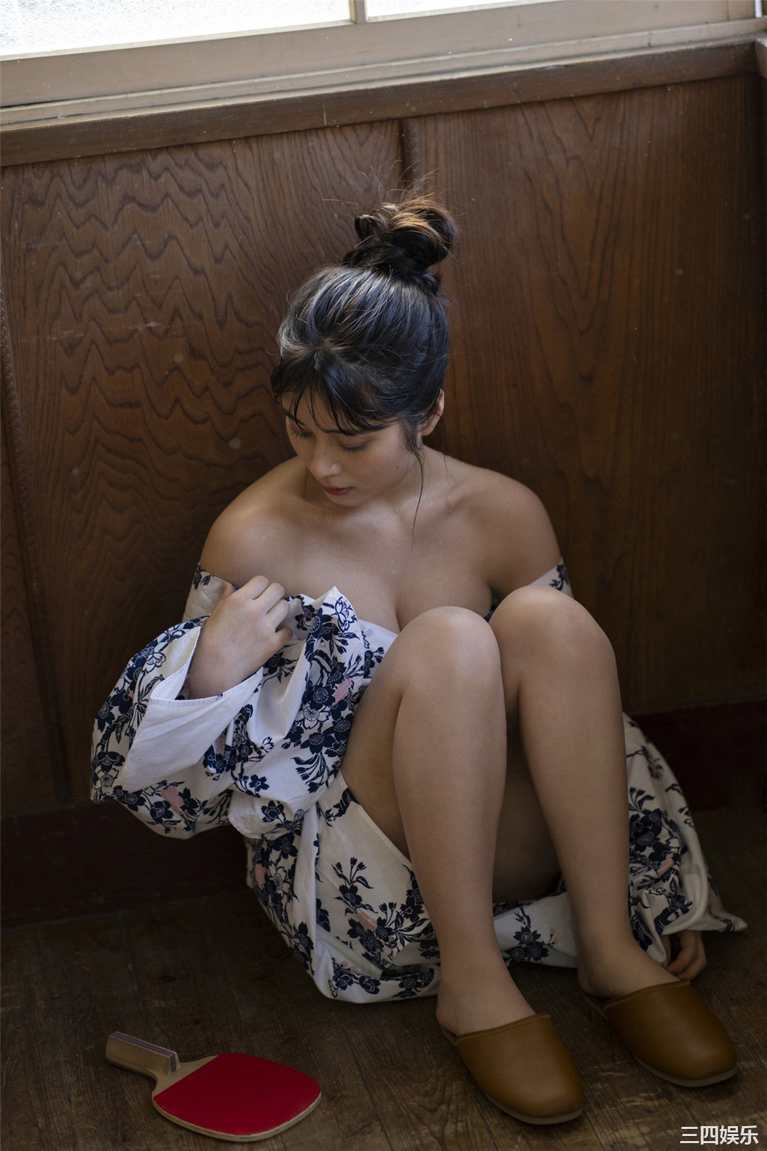 大久保樱子写真集《戦隊ヒロインと温泉旅行》高清全本