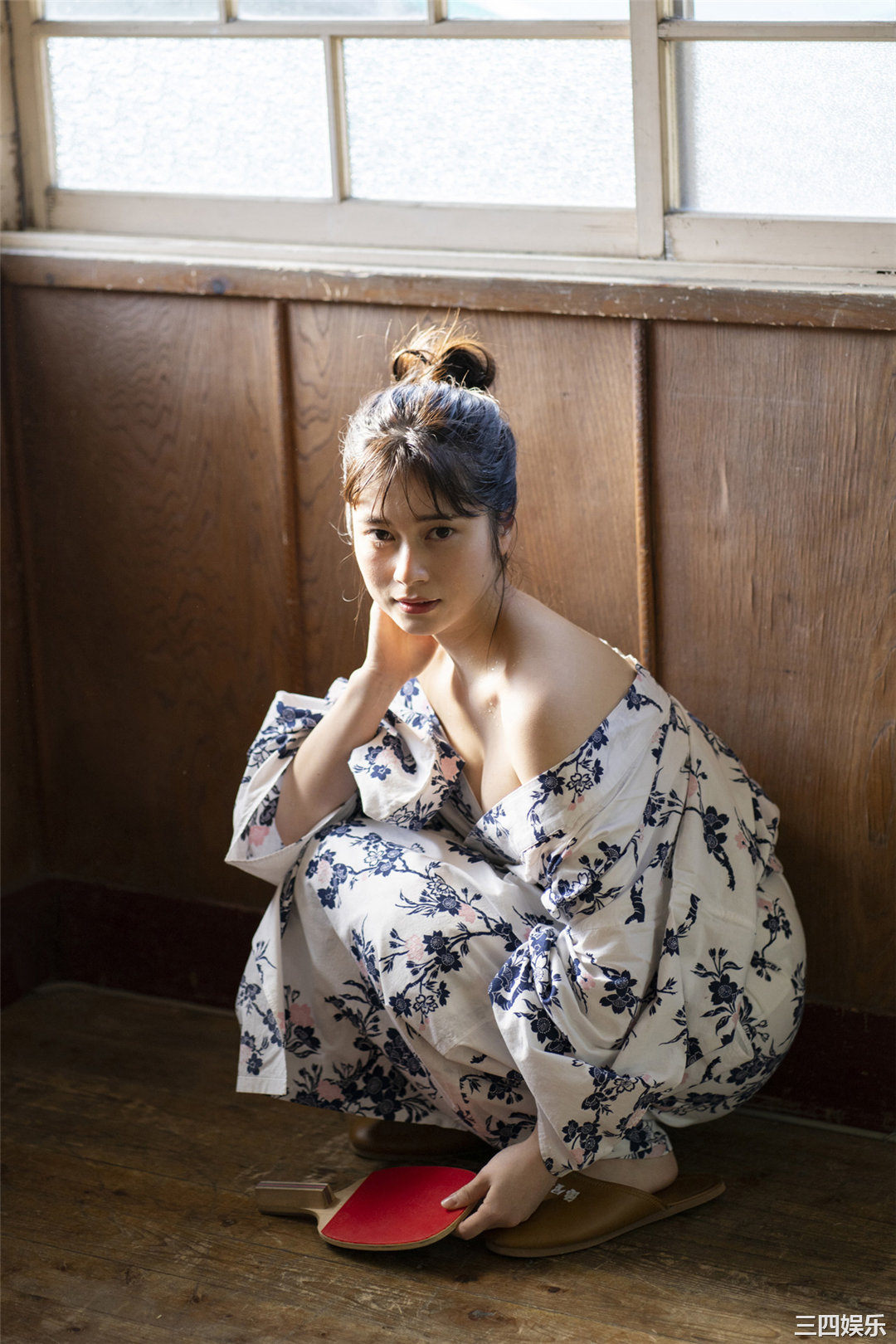 大久保樱子写真集《戦隊ヒロインと温泉旅行》高清全本