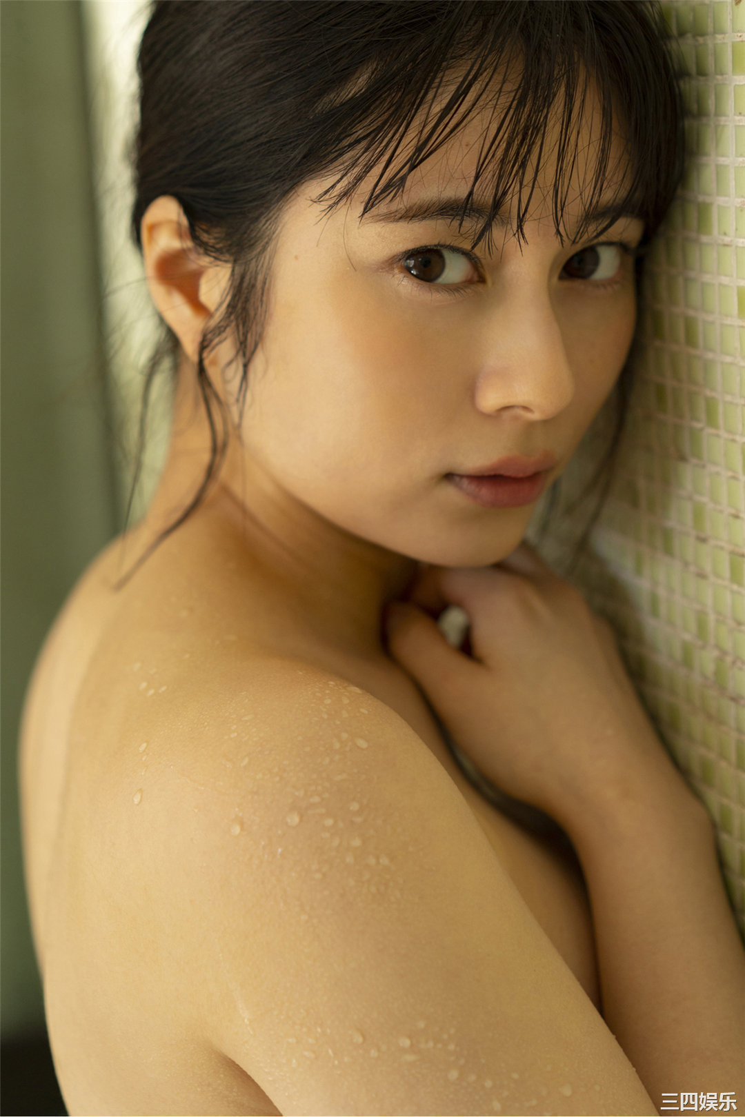 大久保樱子写真集《戦隊ヒロインと温泉旅行》高清全本