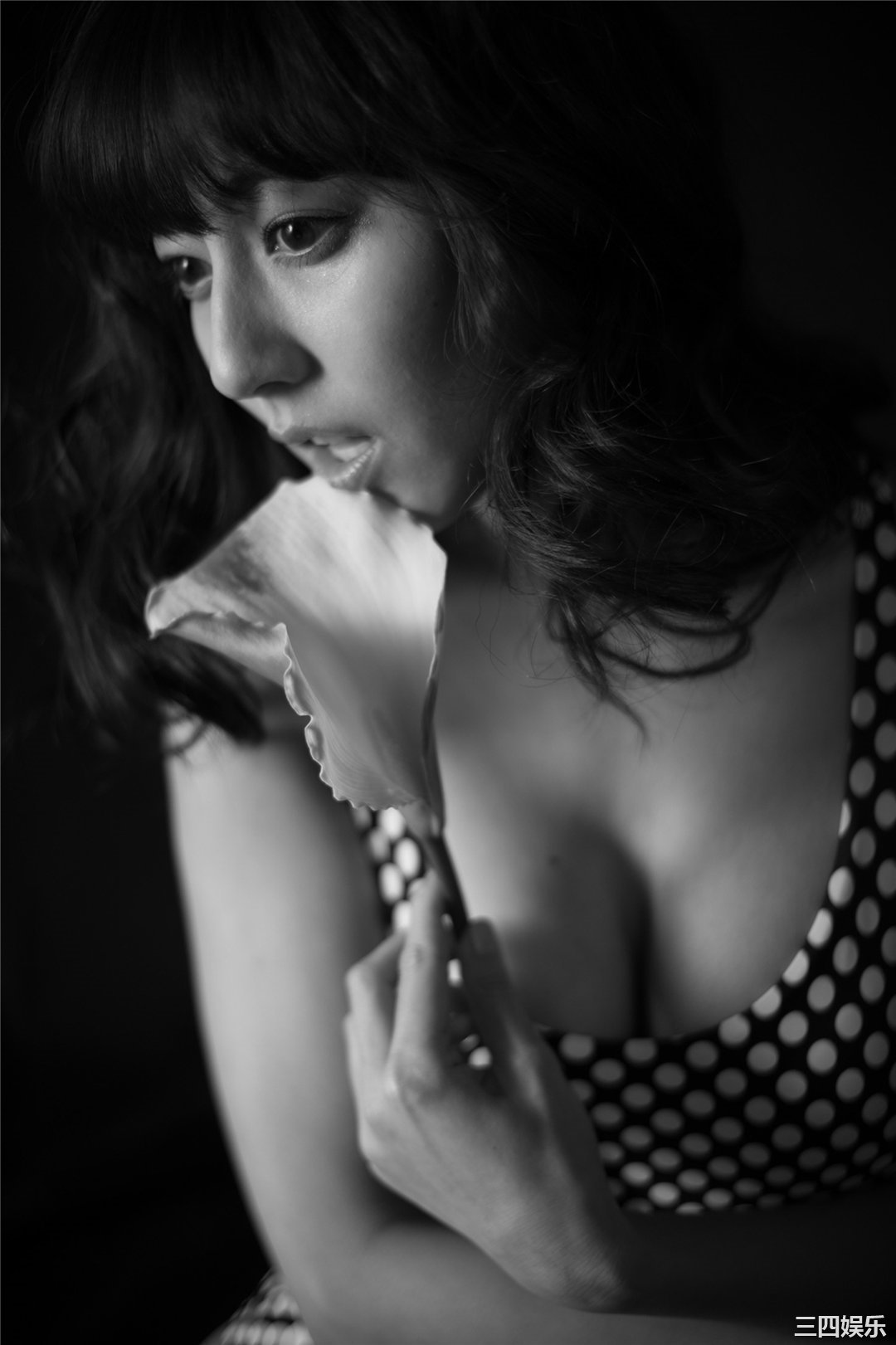 杉本有美写真集《杉本有美×松田忠雄 yumi-mono-chrome》高清全本