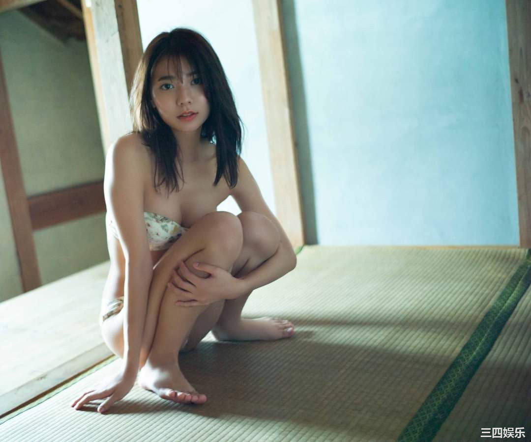 川津明日香写真集《高く、美しく。》普清全本