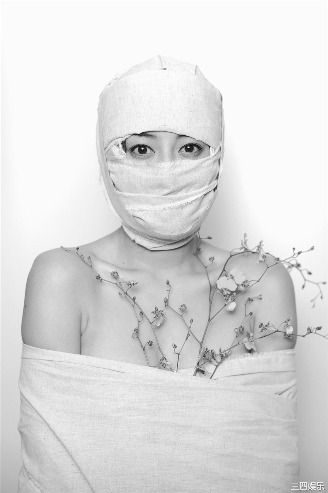 杉本有美写真集《杉本有美×松田忠雄 yumi-mono-chrome》高清全本