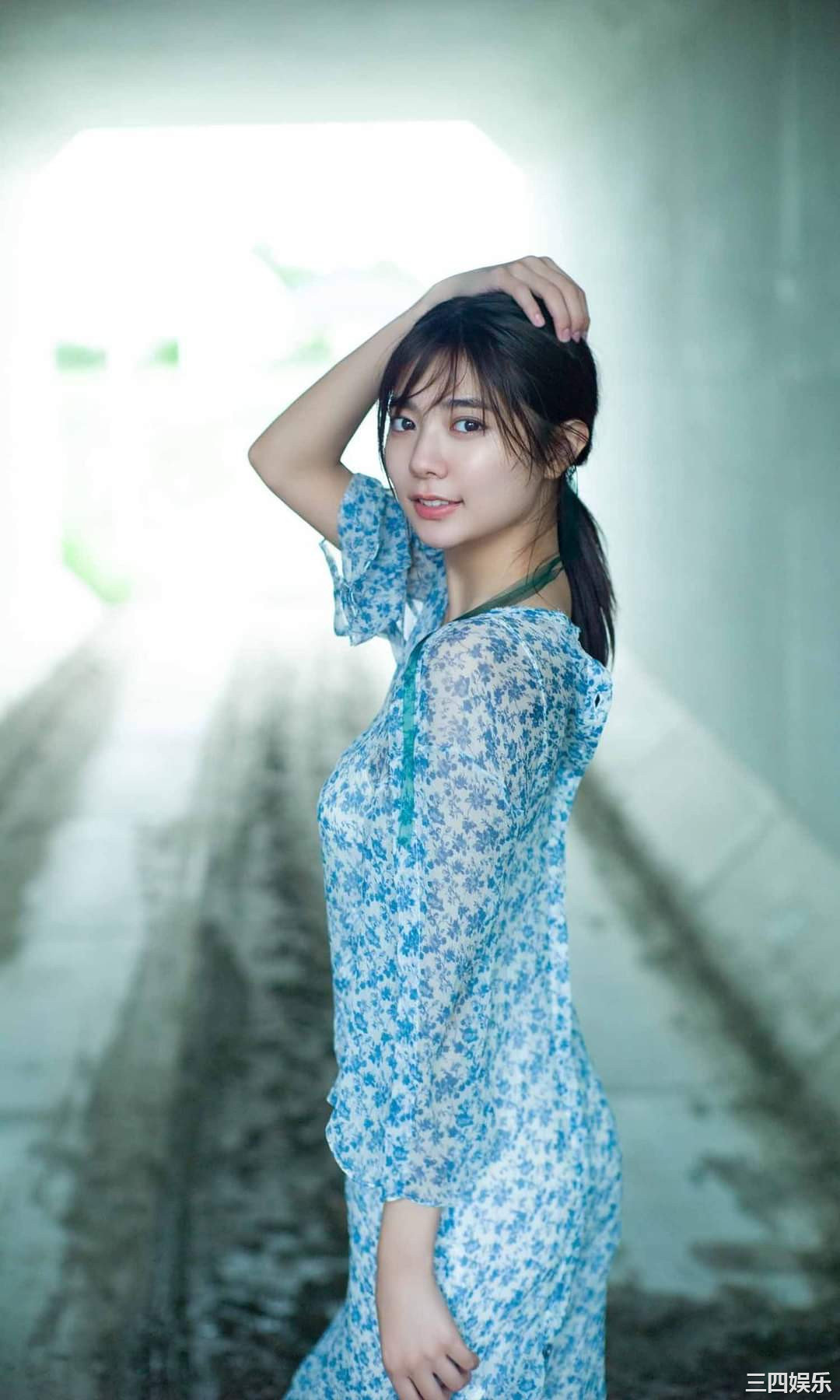 川津明日香写真集《高く、美しく。》普清全本