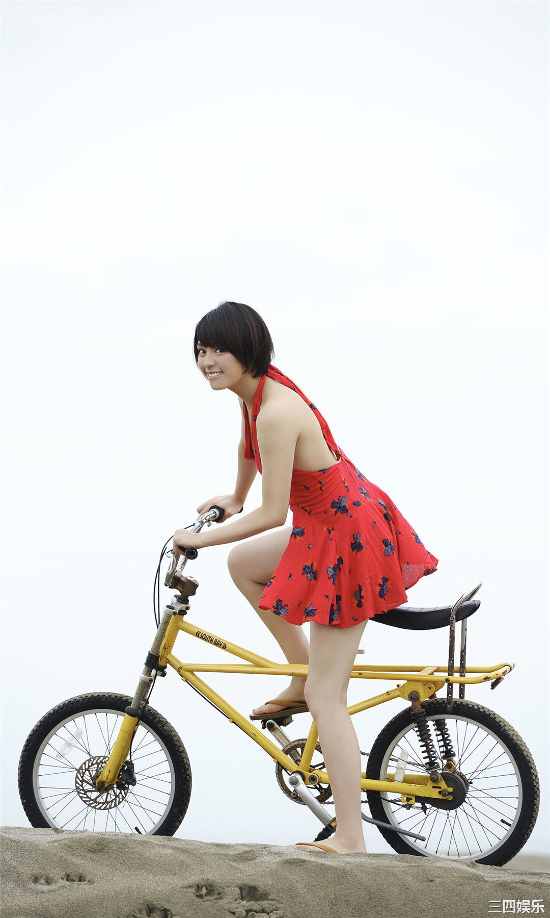 大泽光写真集《仮面ライダー新ヒロインはショートカット美女》高清全本