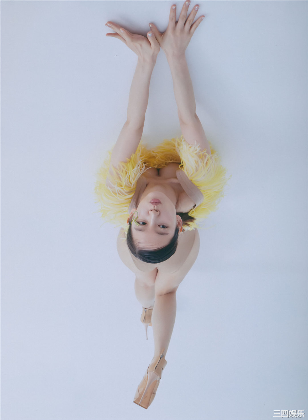 吉冈里帆写真集《里帆採取》高清全本