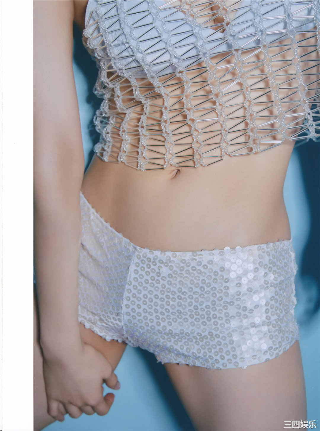 吉冈里帆写真集《里帆採取》高清全本