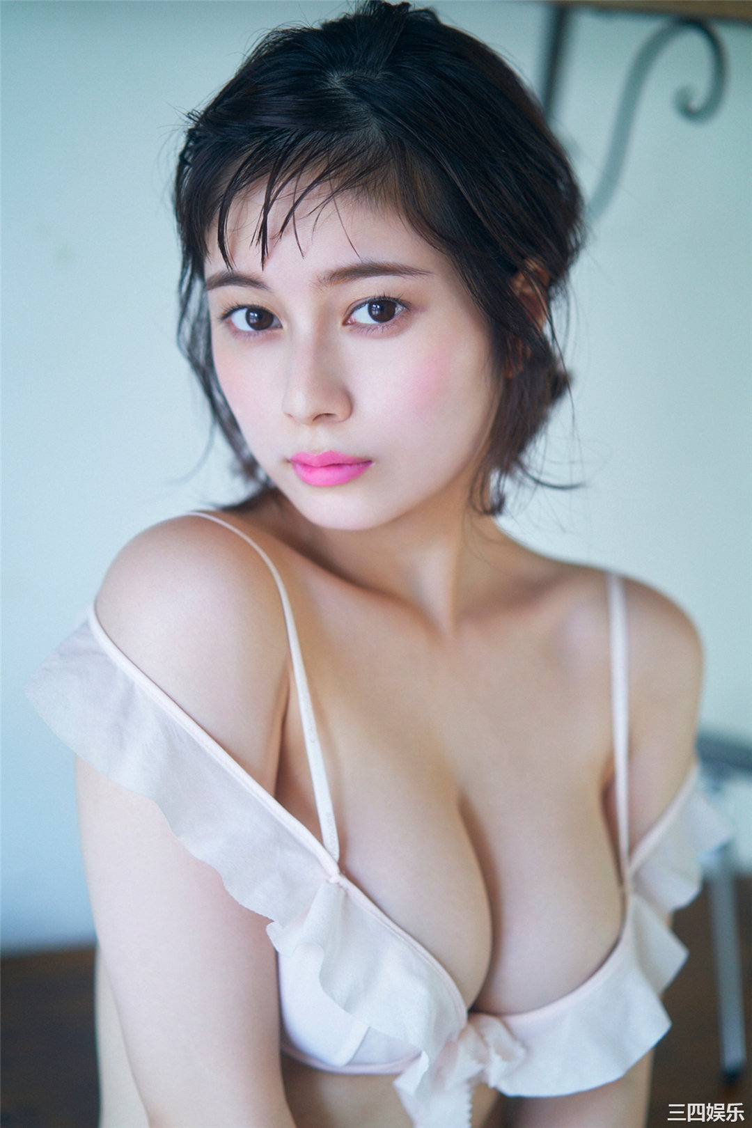 大久保樱子写真集《ヒロインの素肌》高清全本