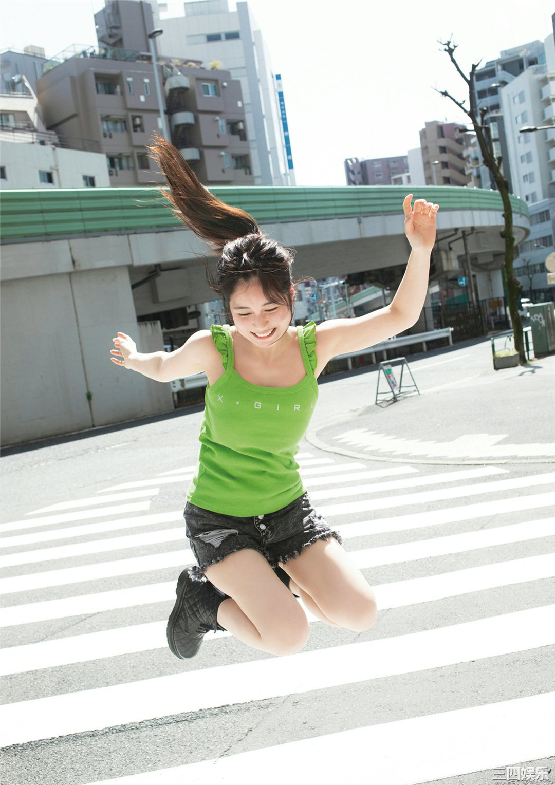 大久保樱子写真集《RISING SUN》高清全本