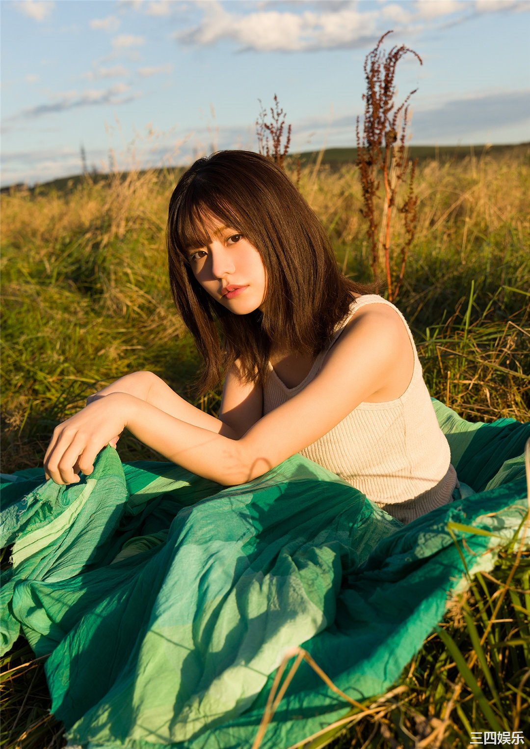 浅仓唯写真集《イツザイ。完全アナザーカットver.》高清全本