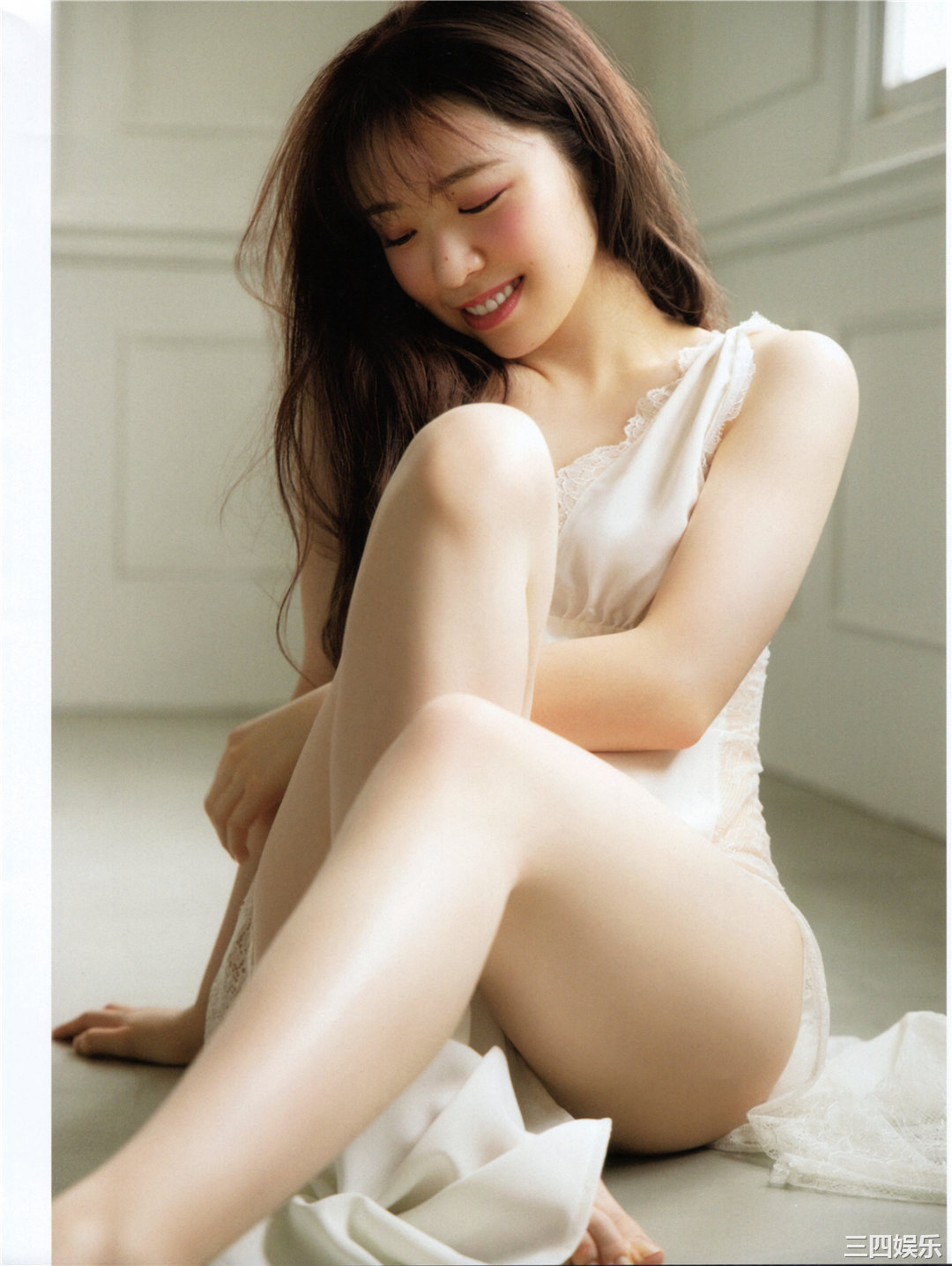 渡边米丽爱1ST写真集《消極的な華やかさ》高清全本