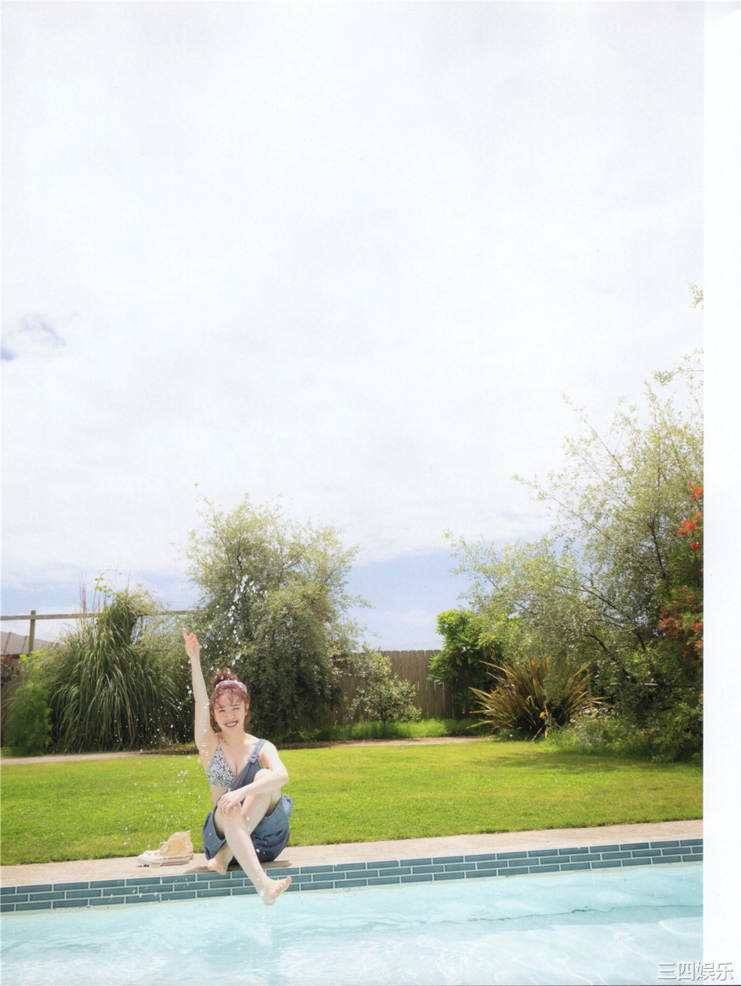 渡边米丽爱1ST写真集《消極的な華やかさ》高清全本