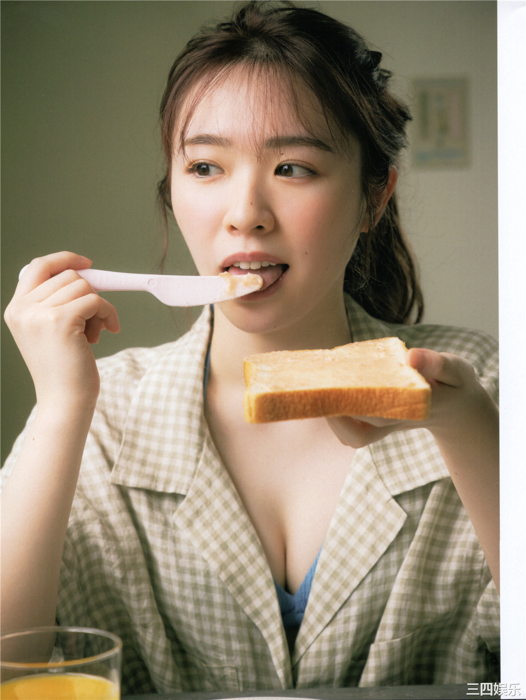 渡边米丽爱1ST写真集《消極的な華やかさ》高清全本