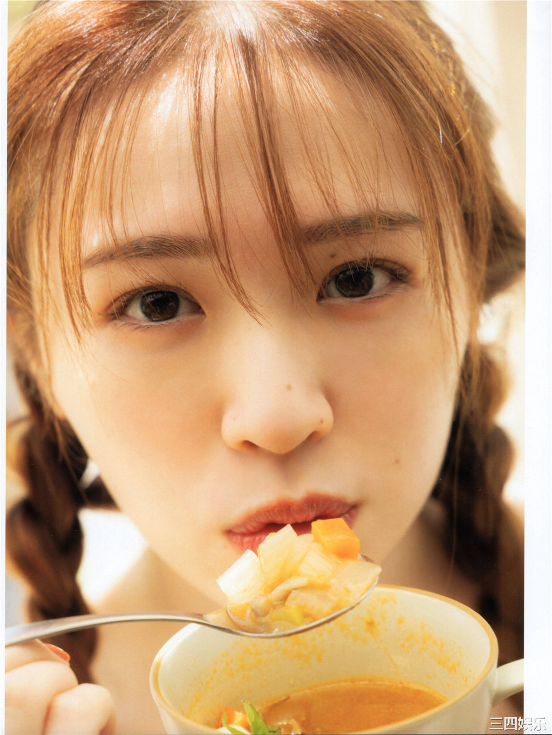 渡边米丽爱1ST写真集《消極的な華やかさ》高清全本