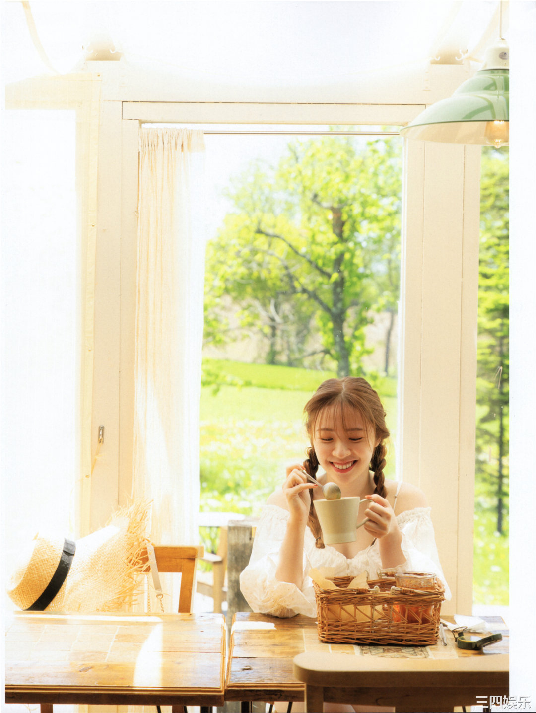 渡边米丽爱1ST写真集《消極的な華やかさ》高清全本