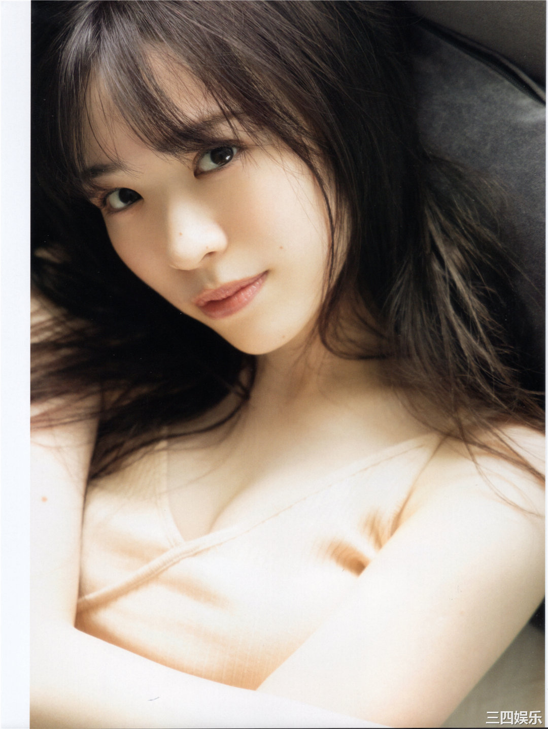 渡边米丽爱1ST写真集《消極的な華やかさ》高清全本