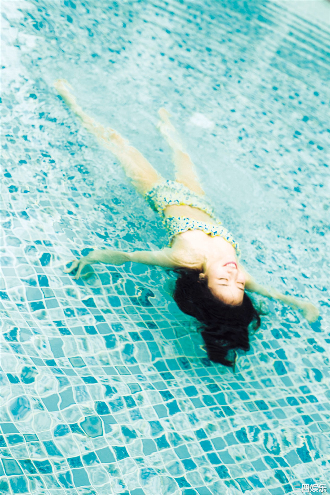 横田真悠写真集《ないしょの＃まゆうだけ》高清全本