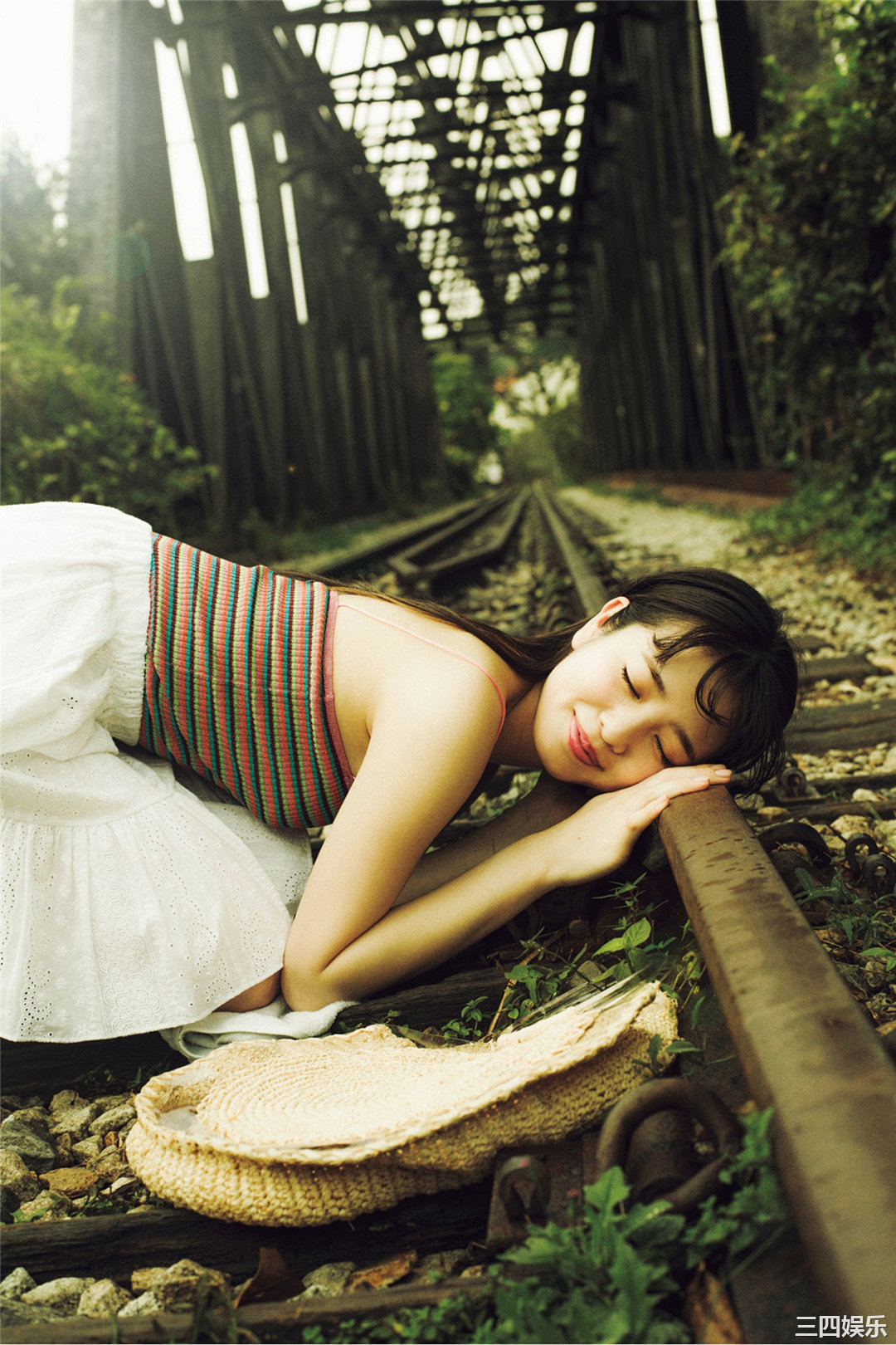 横田真悠写真集《ないしょの＃まゆうだけ》高清全本