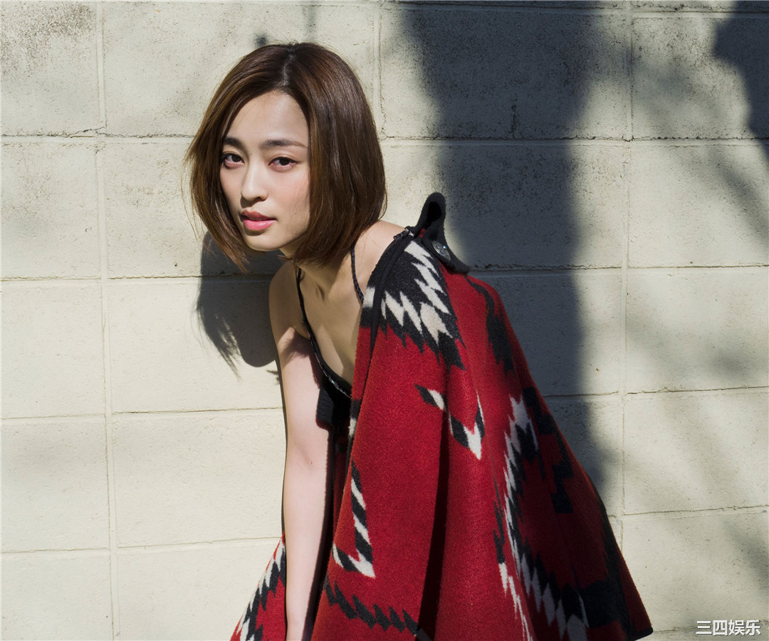 泷裕可里写真集《え!　私にグラビアのオファーですか？（笑）》高清全本