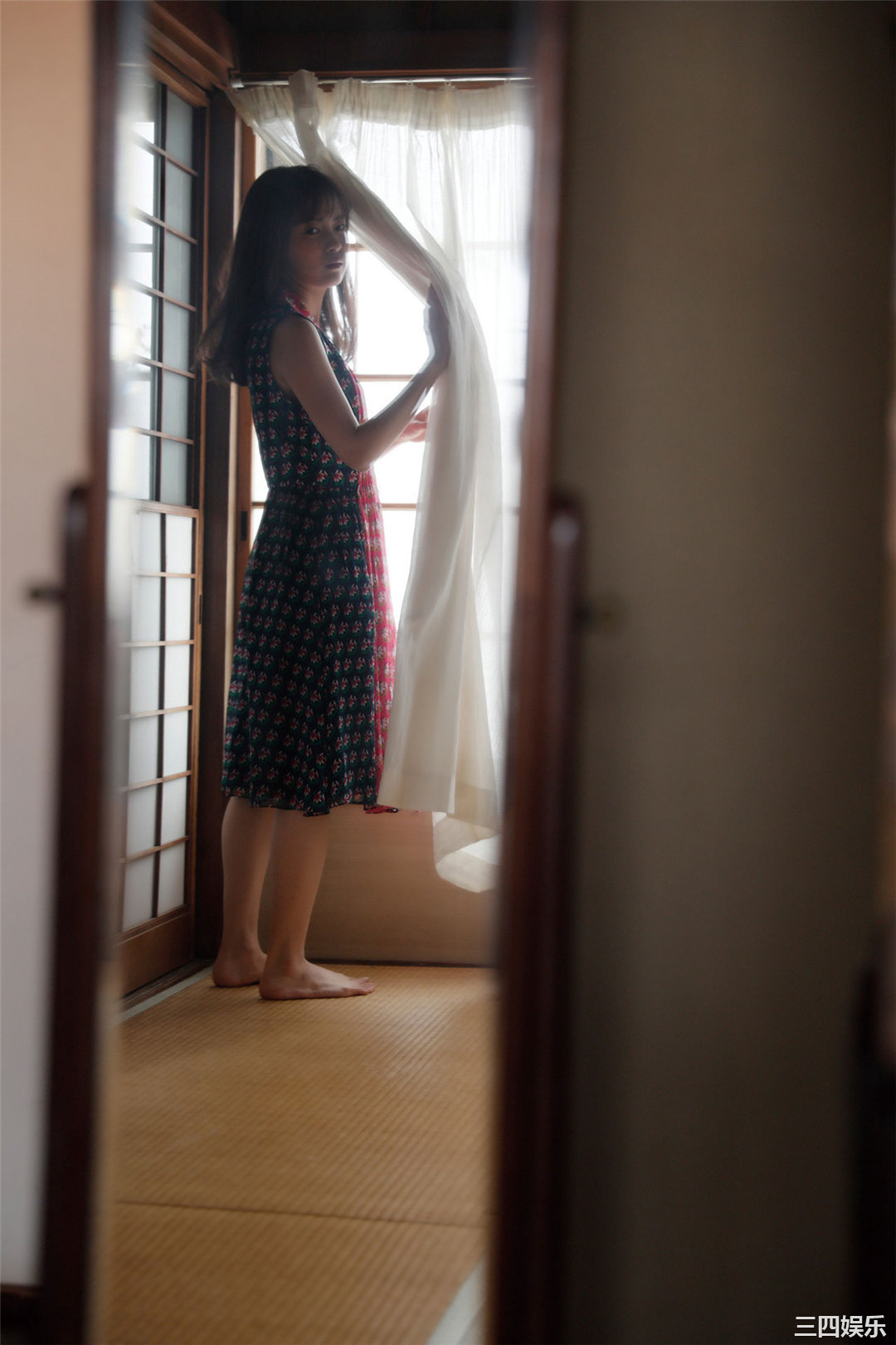 新条由芽写真集《キラめくヒロイン》高清全本