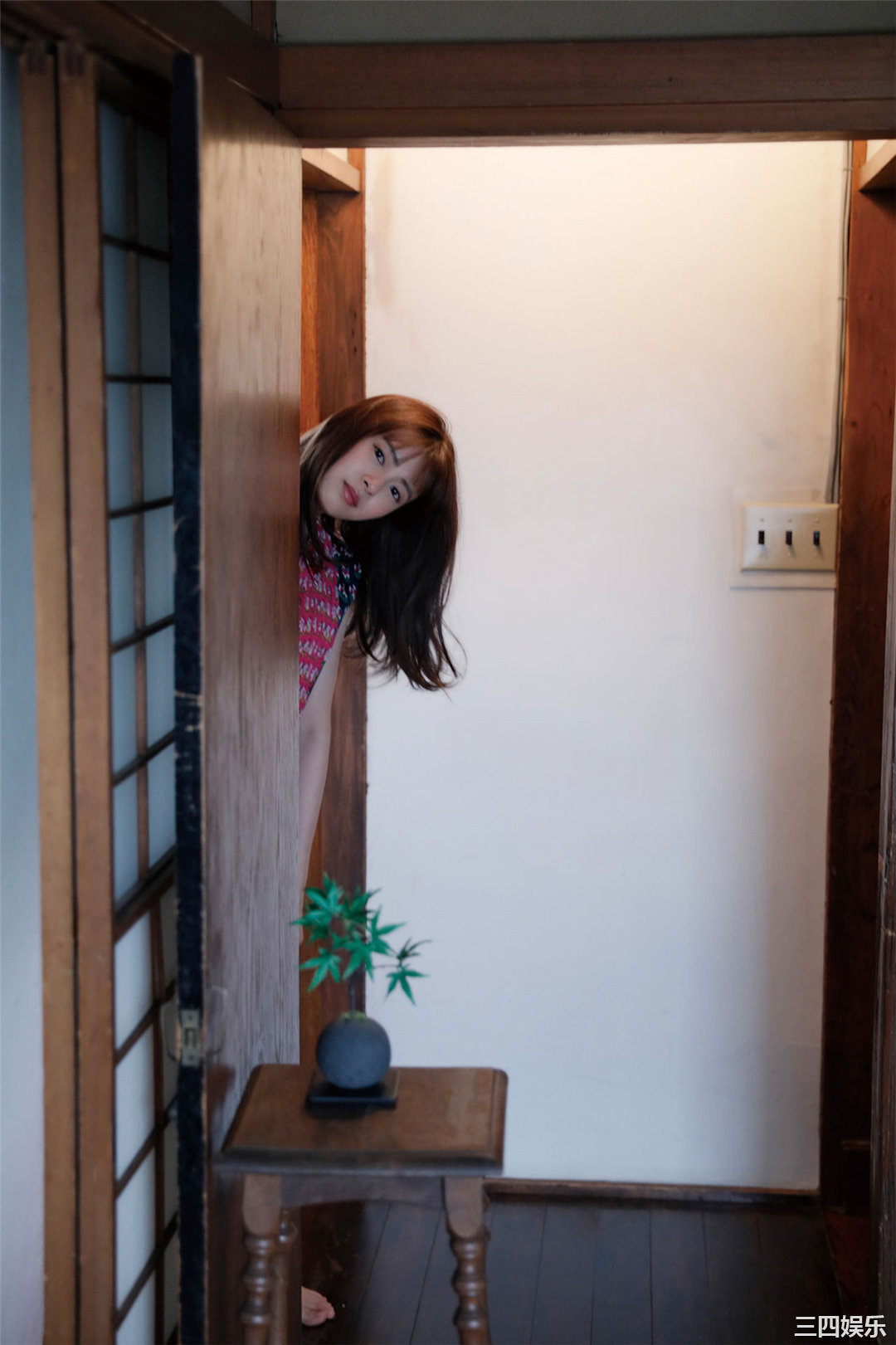 新条由芽写真集《キラめくヒロイン》高清全本