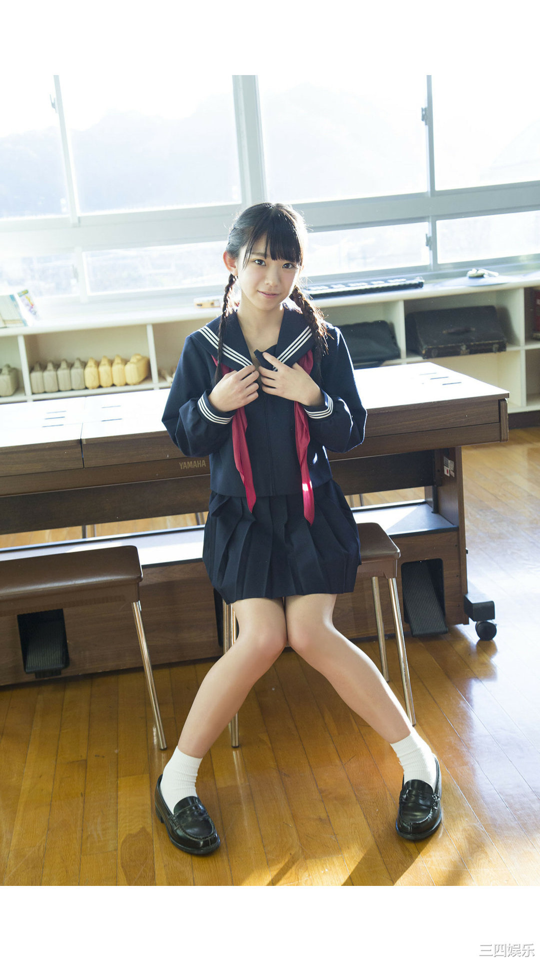 长泽茉里奈写真集《三つ編みスマイル》高清全本