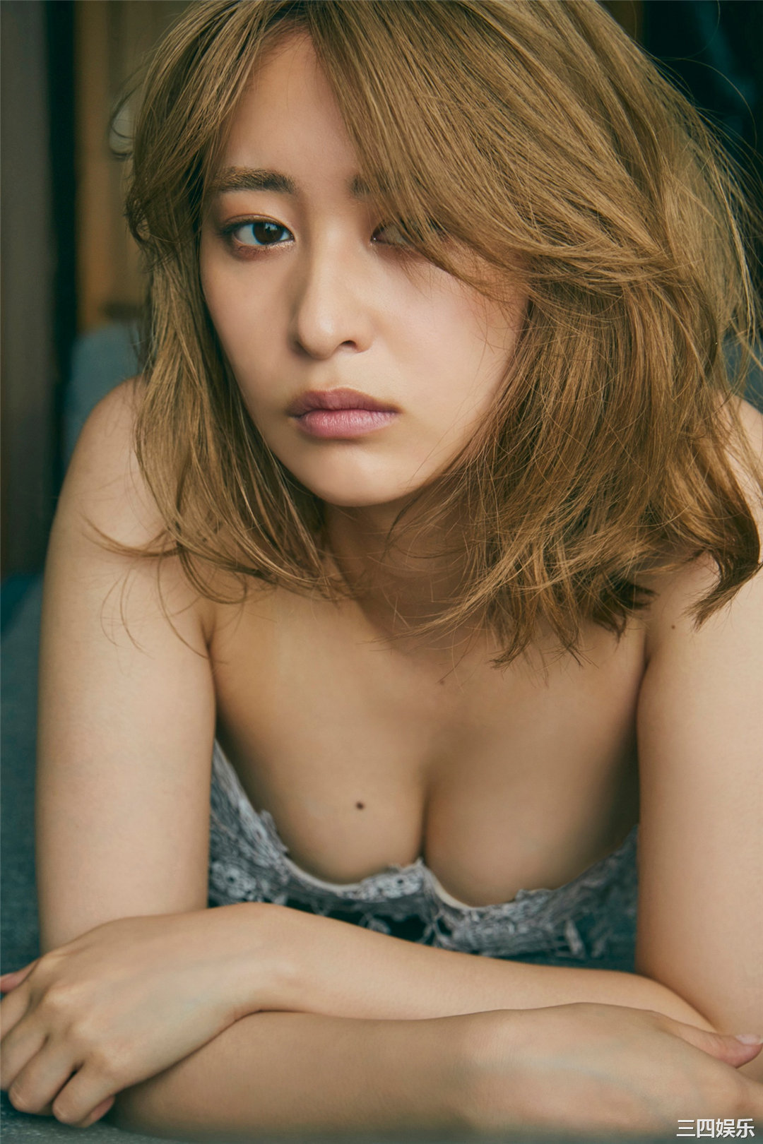 柳美稀写真集《挑発するカラダ》高清全本