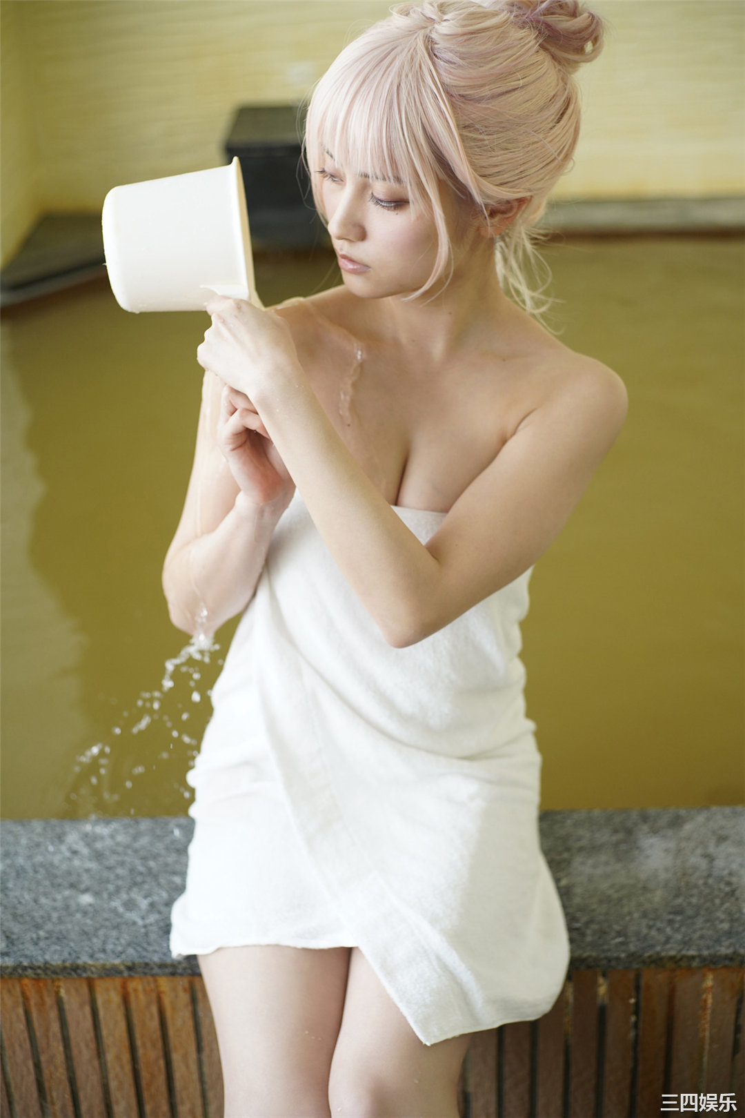 桃月梨子写真集《不器用な先輩。》高清全本