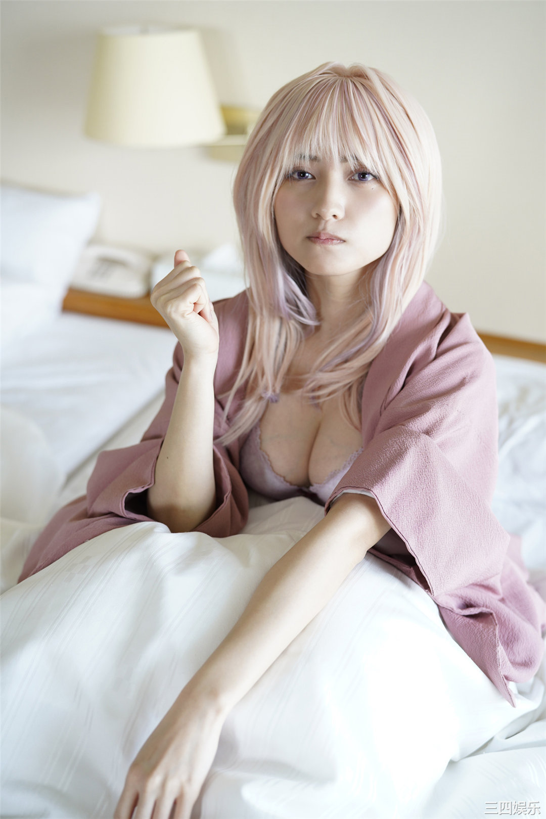 桃月梨子写真集《不器用な先輩。》高清全本