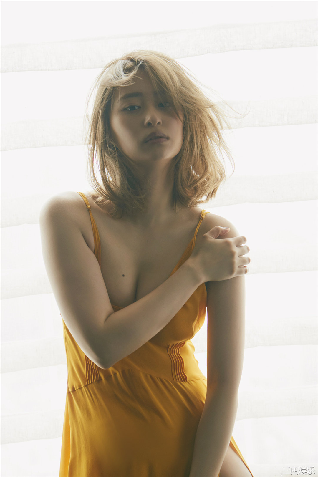 柳美稀写真集《挑発するカラダ》高清全本