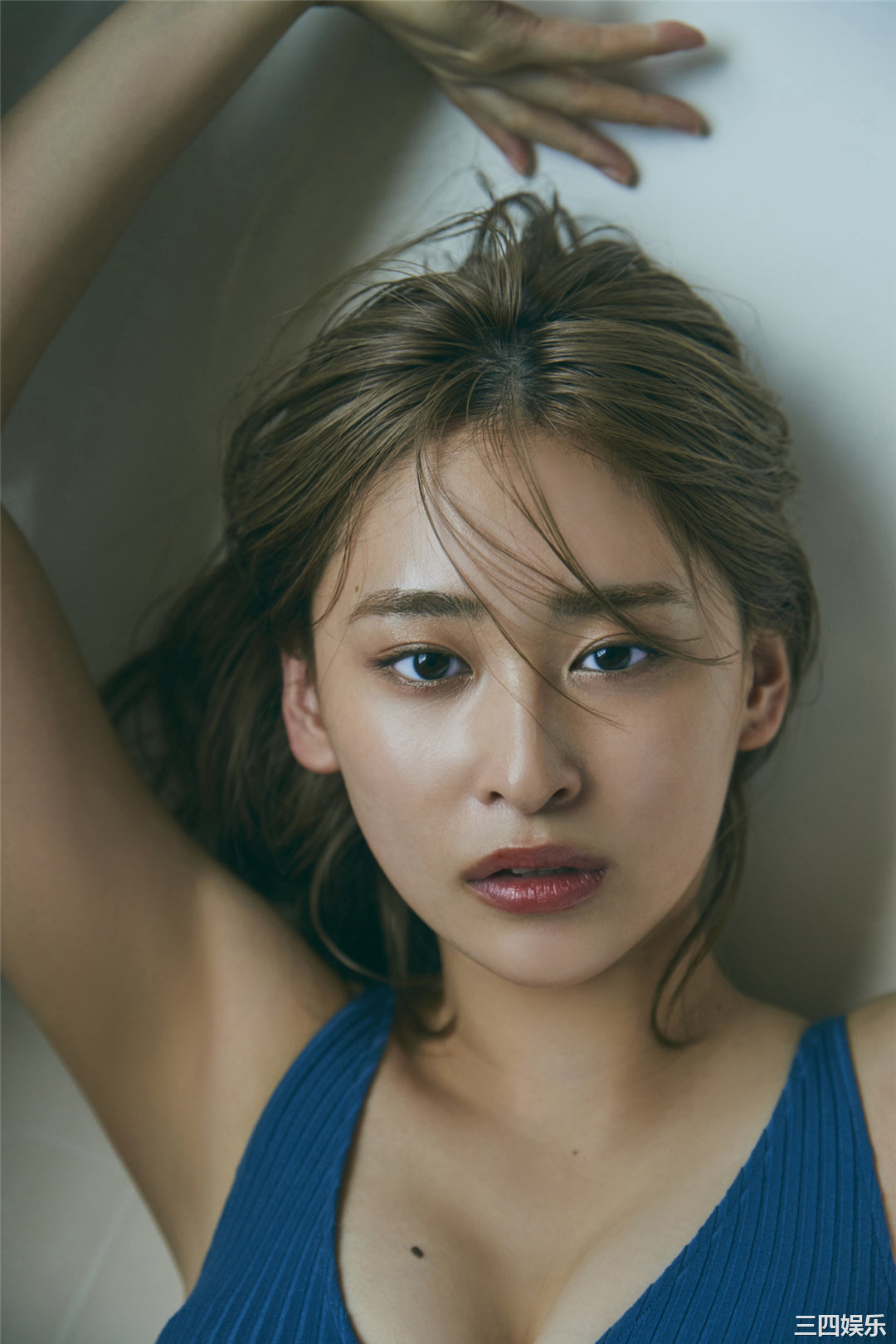 柳美稀写真集《挑発するカラダ》高清全本