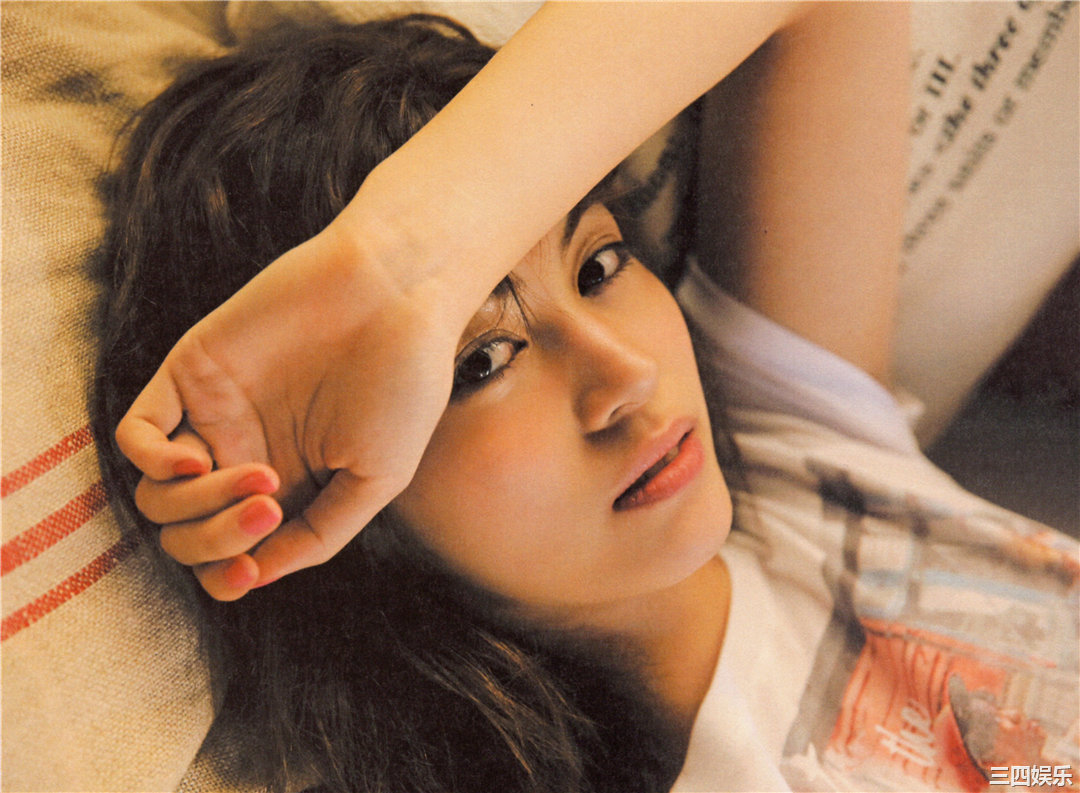 枫1ST写真集《ねぇ、聞いて! !》高清全本