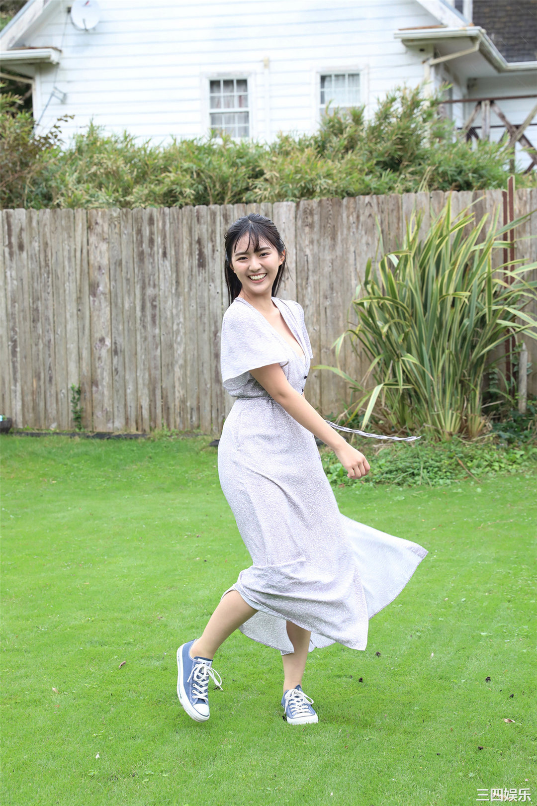 丰田露娜写真集《無敵のヒロイン》高清全本