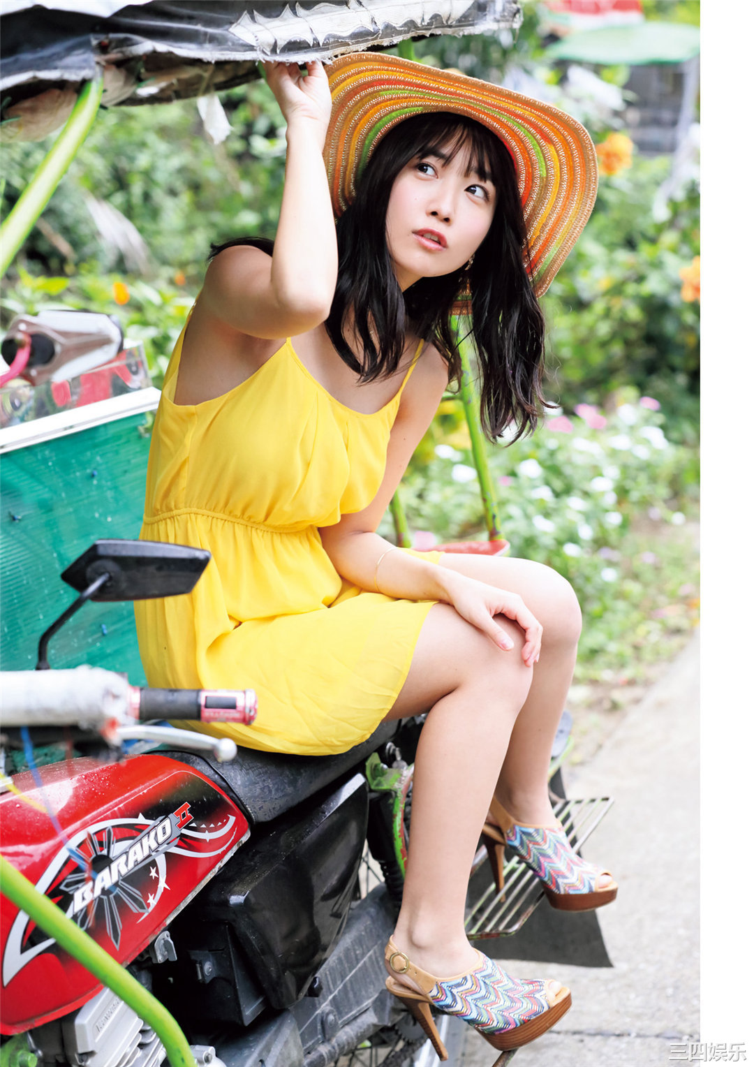 天羽希纯1ST写真集《A…？》高清全本