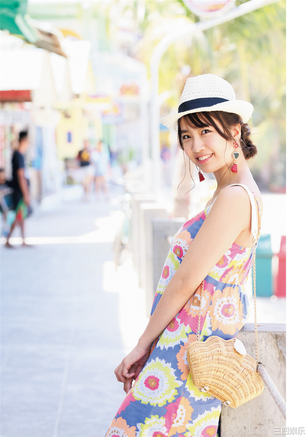 天羽希纯1ST写真集《A…？》高清全本