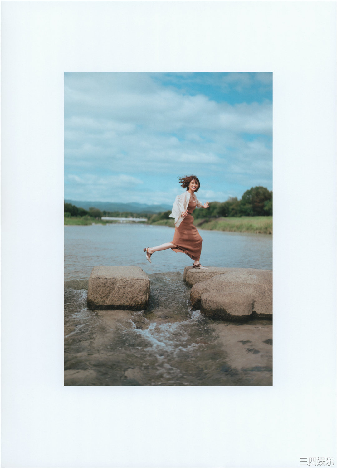 樋口日奈1ST写真集《恋人のように》高清全本