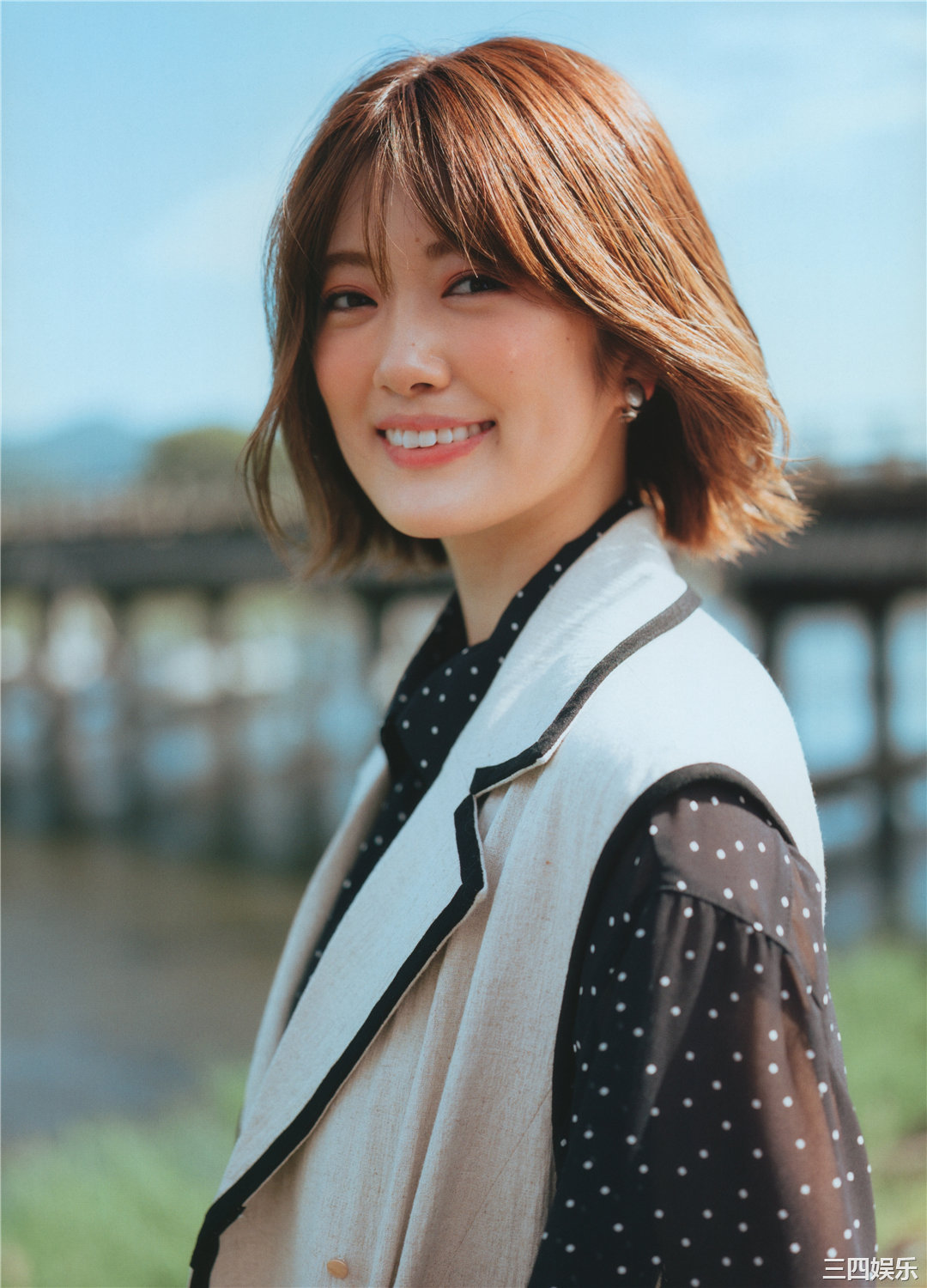 樋口日奈1ST写真集《恋人のように》高清全本