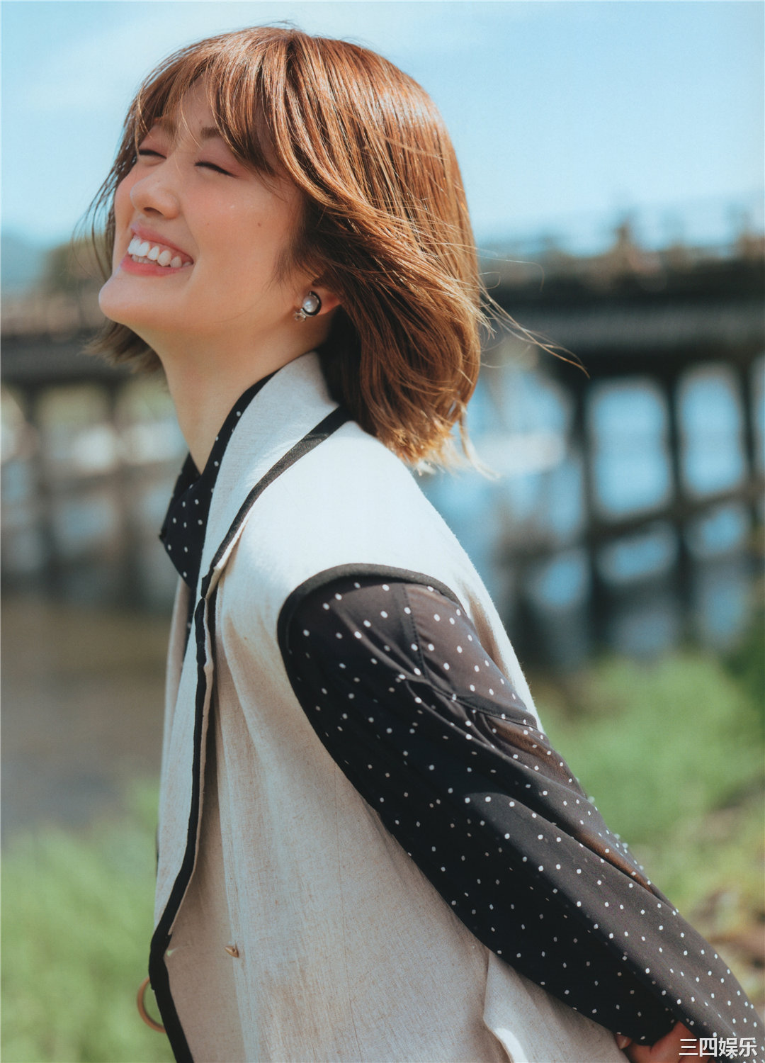 樋口日奈1ST写真集《恋人のように》高清全本