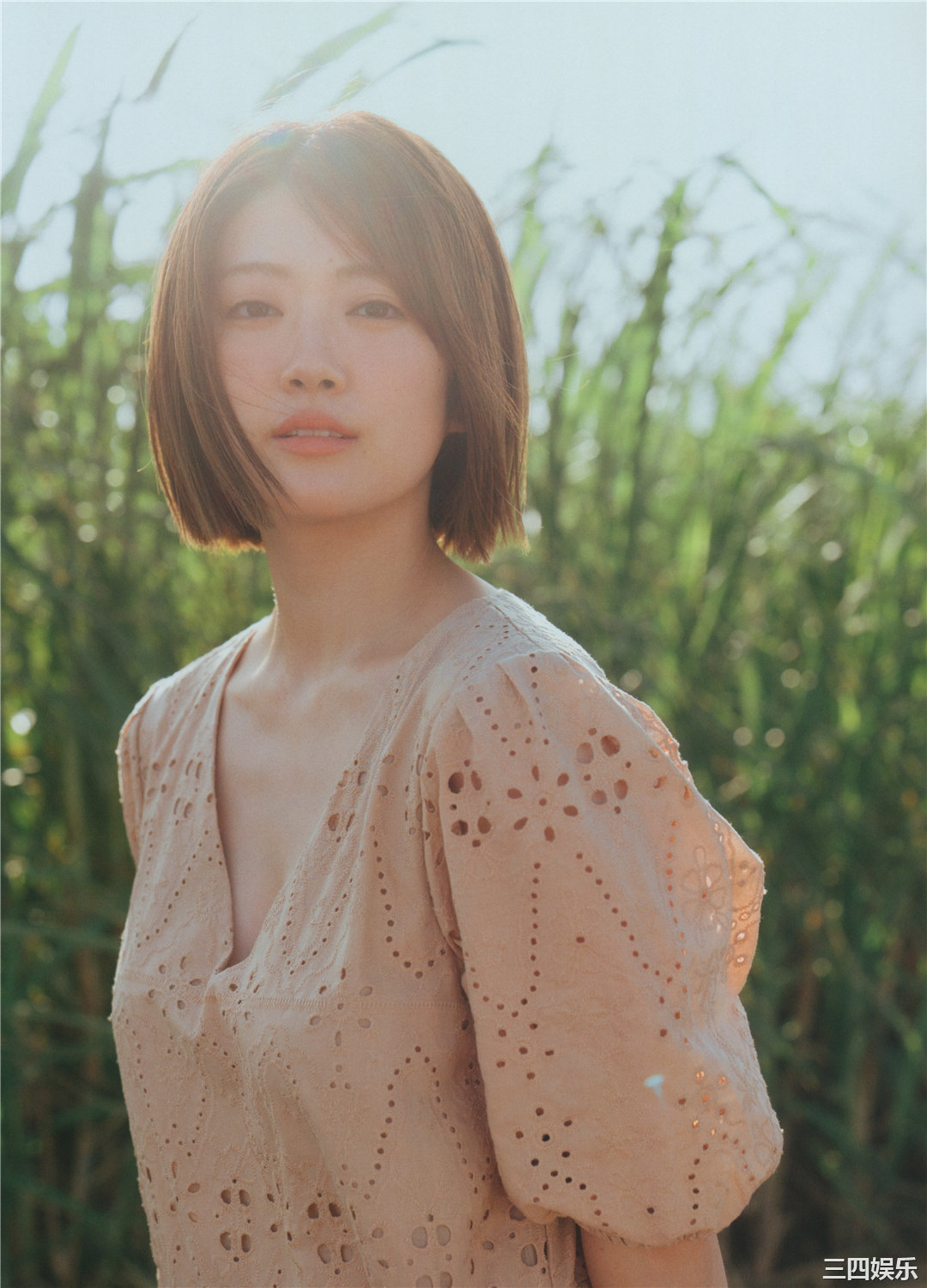 樋口日奈1ST写真集《恋人のように》高清全本